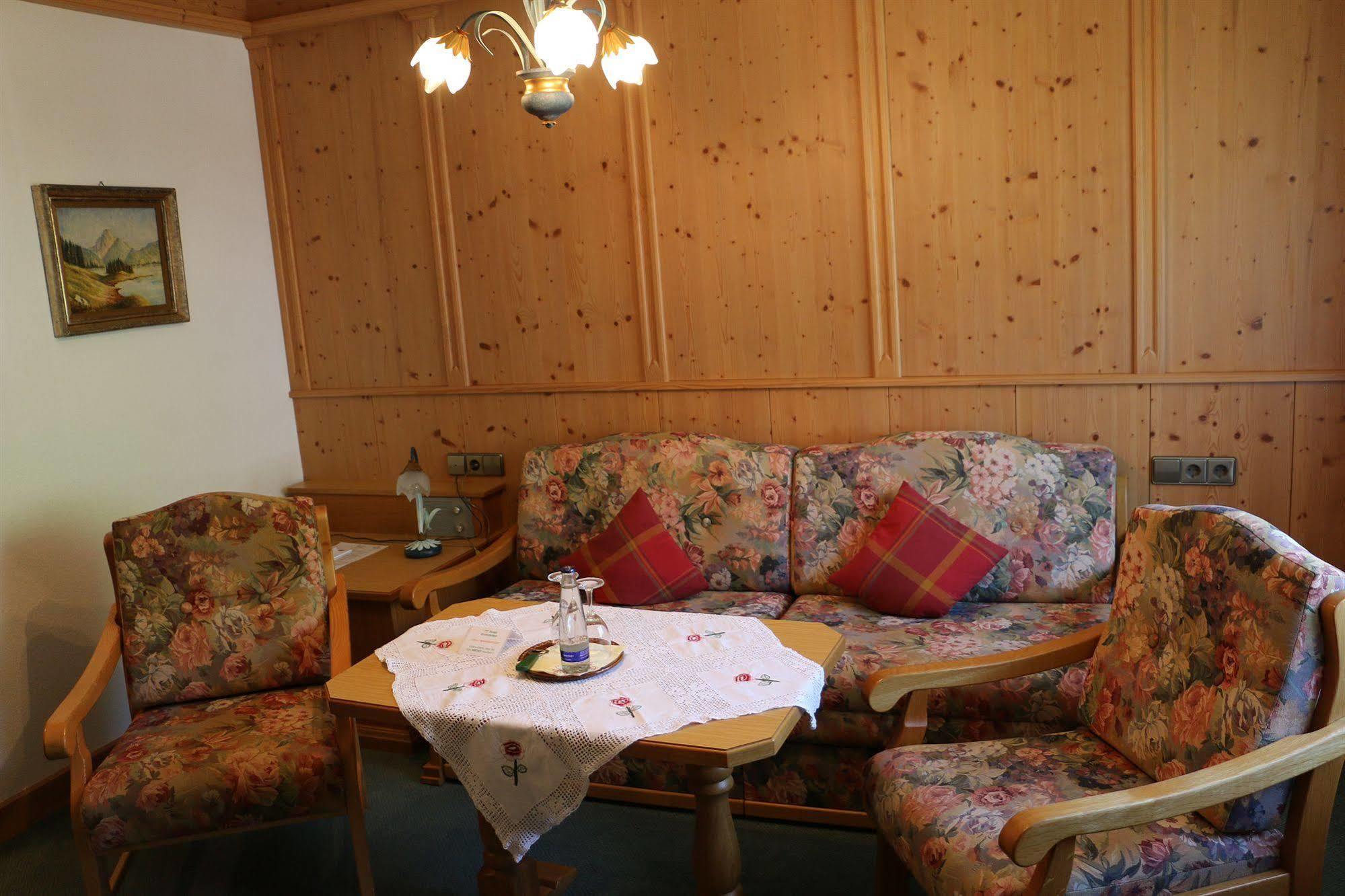רייט אים וינקל Hotel Sonnleiten מראה חיצוני תמונה